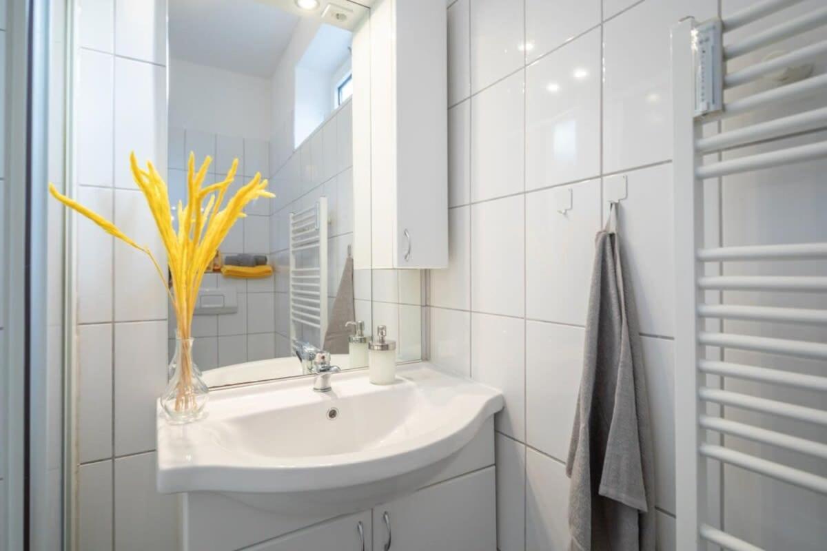 Beautiful 2 Bedroom Apartment Incl Parking Hamburg Eksteriør bilde